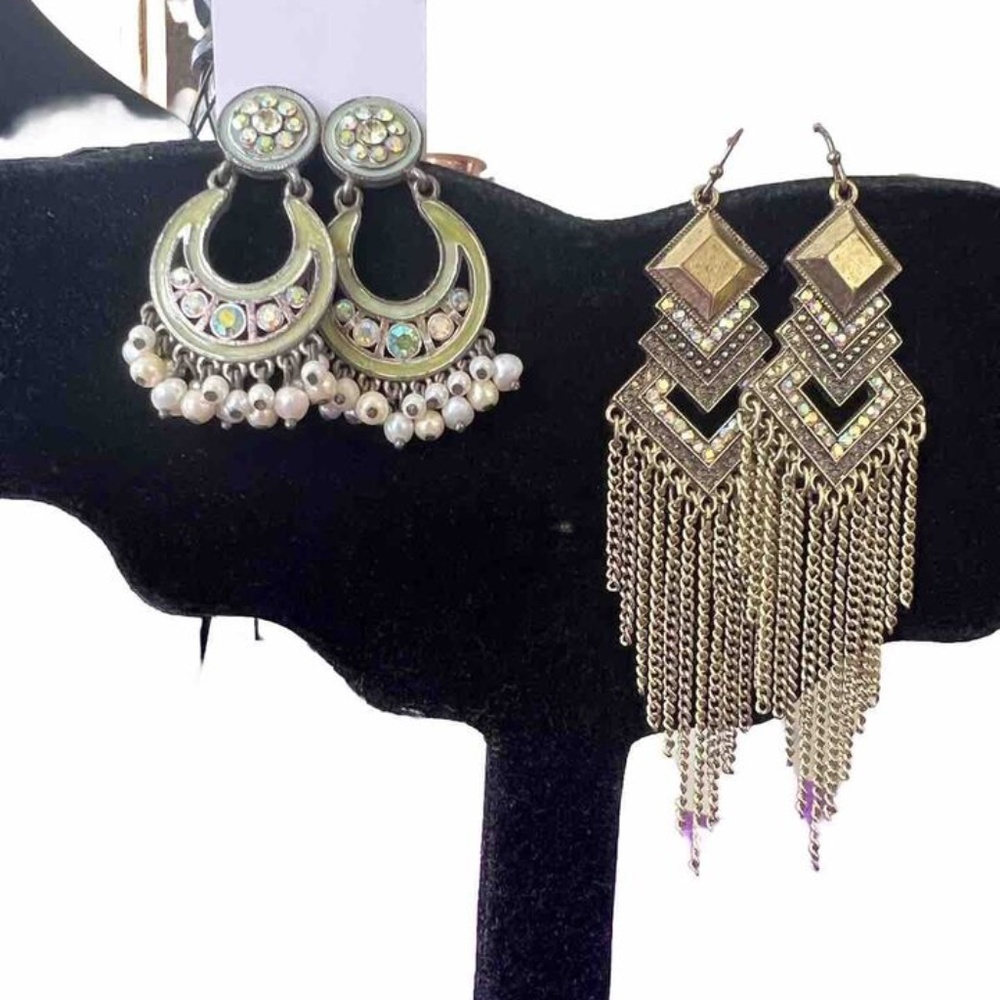 Jewelry $12 Each,duo chandelier style earrings,vintage imitation, fake pearls.!
